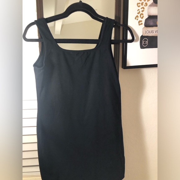 Black sexy fitted mini dress from Wild Fable size L, 15 Inches PTP, 26 inch long - Picture 4 of 4